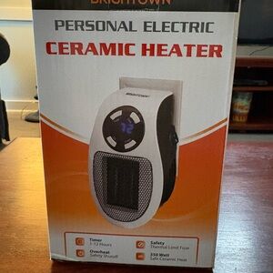 Brightown 350W Personal Electric Ceramic Heater Wall Timer Led Display OPEN BOX